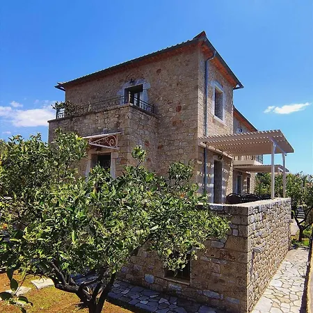 Panorama Villa's * Lévktron